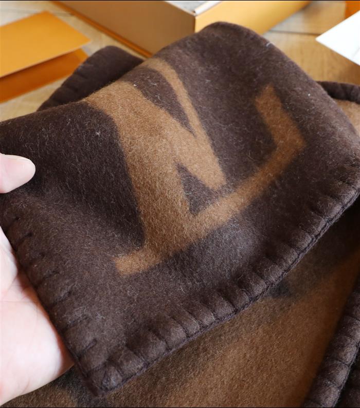 2026116111057421 240